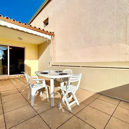 Studio Cabine Avec Terrasse, Proche Plage Et Commerces, Parking Prive - Fr-1-338-93